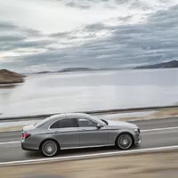 Nový Mercedes třídy E je definitivně venku