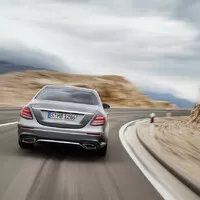 Nový Mercedes třídy E je definitivně venku