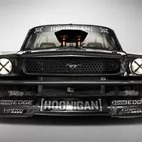 Lewis Hamilton si dělal zálusk na Hoonicorn Kena Blocka