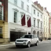 O novinářích a luxusních dieselech