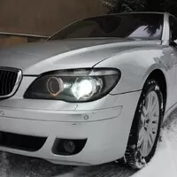 BMW 745d: Kosmická loď z minulosti