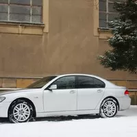 BMW 745d: Kosmická loď z minulosti
