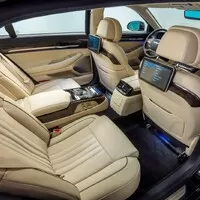 Genesis G90 vás vítá, aneb Posaďte se, prosím