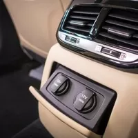 Genesis G90 vás vítá, aneb Posaďte se, prosím