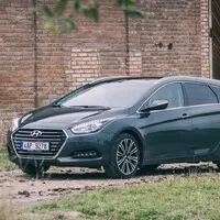 Hyundai i40: Služebák velkoústý