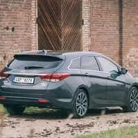 Hyundai i40: Služebák velkoústý
