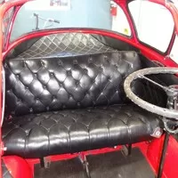 Na prodej je malá Isetta s velkým srdcem. Teda vlastně motorem