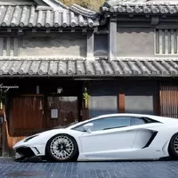 Přijde vám křídlo na Aventadoru malé? Dopřejte si větší!