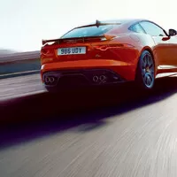Jaguar F-Type SVR: Kdyby bylo 550 koní málo
