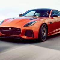 Jaguar F-Type SVR: Kdyby bylo 550 koní málo