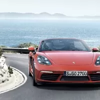 Faceliftované Porsche 718 Boxster je tady
