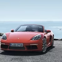 Faceliftované Porsche 718 Boxster je tady