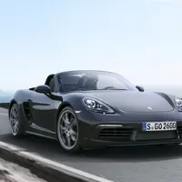 Faceliftované Porsche 718 Boxster je tady