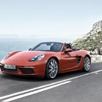 Faceliftované Porsche 718 Boxster je tady