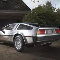 DeLorean DMC-12 cestuje časem konečně i v reálném světě