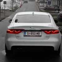Jaguar XF 2.0: Kočka bez drápů
