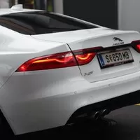 Jaguar XF 2.0: Kočka bez drápů