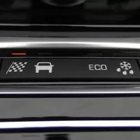 Jaguar XF 2.0: Kočka bez drápů