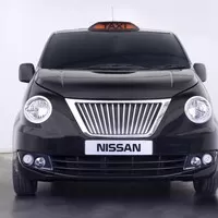 Nissan NV200 Taxi pro Londýn představen. Vypadá vystrašeně.