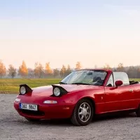 Autíčkář se ptá: Jaký roadster koupit?