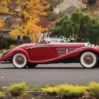Úchvatný předválečný Mercedes je nejdražším autem arizonských aukcí