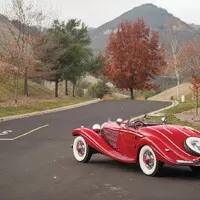 Úchvatný předválečný Mercedes je nejdražším autem arizonských aukcí