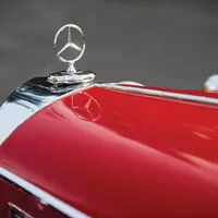 Úchvatný předválečný Mercedes je nejdražším autem arizonských aukcí
