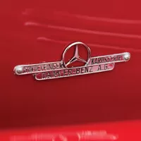 Úchvatný předválečný Mercedes je nejdražším autem arizonských aukcí