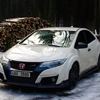 Honda Civic Type R: Jako břit