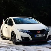 Honda Civic Type R: Jako břit