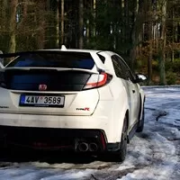 Honda Civic Type R: Jako břit
