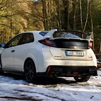 Honda Civic Type R: Jako břit