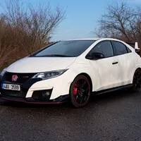 Honda Civic Type R: Jako břit
