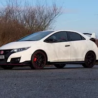 Honda Civic Type R: Jako břit