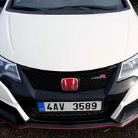 Honda Civic Type R: Jako břit
