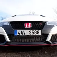 Honda Civic Type R: Jako břit