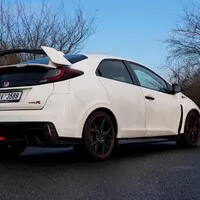 Honda Civic Type R: Jako břit