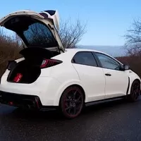 Honda Civic Type R: Jako břit