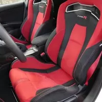 Honda Civic Type R: Jako břit