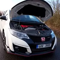 Honda Civic Type R: Jako břit