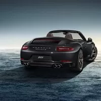 Autíčkář se ptá: chcete dřevo do Porsche 911?