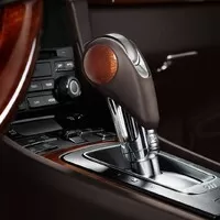 Autíčkář se ptá: chcete dřevo do Porsche 911?