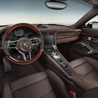 Autíčkář se ptá: chcete dřevo do Porsche 911?