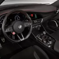Pravý důvod zdržení Alfy Romeo prý tkví v neúspěšných crash testech