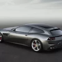 Ferrari GTC4 Lusso: Nový superkombík od Ferrari