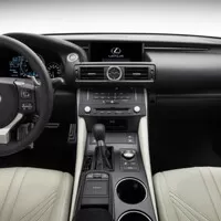 Lexus RC-F: Predátor tuponosý