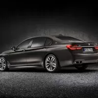 BMW řady 7 konečně s „M“ na zádi