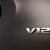 BMW řady 7 konečně s „M“ na zádi