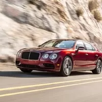 Bentley uvádí třetí verzi limuzíny Flying Spur
