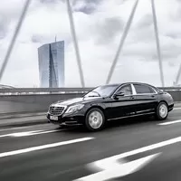 Mercedes-Maybach S600 Guard: Vůz neprůstřelného autíčkáře